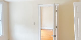 2200 W Foster Ave Gallery 27