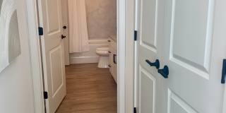 207 E Oak Ave Gallery 21