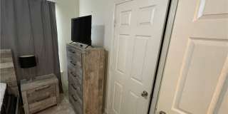 2109 Breezeway Gallery 10