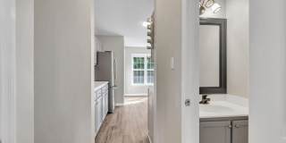 Spacious 4BR/2.5 Bath in the Jacksonville Commons Area Gallery 11