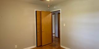 Beautiful 3 bedroom- North Johnson City Gallery 26