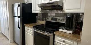 160 Yacht Club Way Gallery 11