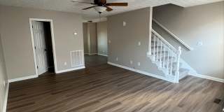 Spacious 2-Bedroom Townhouse with Garage Gallery 1