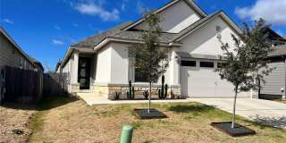 Del Valle Sundance Crossing / 4 bedrooms, 2 baths, 1 story home / Like New built 2021 / Refrigerator, Washer & Dryer Gallery 3