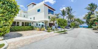 309 Oak St Gallery 15