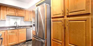 1530 S River Drive Gallery 6