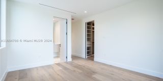 345 W 46th St Gallery 40