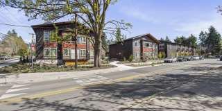 Oliver Bainbridge Island Gallery 22