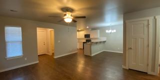 3 Bed 2 Bath 2 Car Garage Duplex In Moore ***Moore Schools Gallery 5