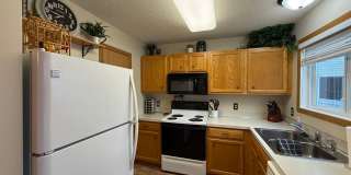2 Bed Apple Valley Townhome Available NOW! Gallery 5