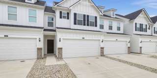 3 bed | 2.5 bath | 1883 sq ft | Townhome Gallery 1