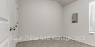 1543 Pavy Parkway Gallery 32