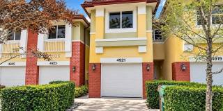 4921 SW 66th Ter Gallery 1