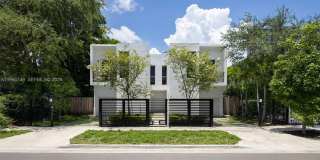 3162 Plaza St Gallery 22