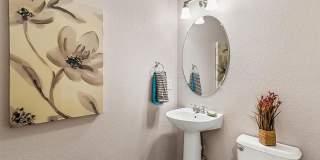 Beautiful Townhome in Ken Caryl – Available Now! Gallery 9