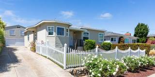 2 Bed, 2 Bath home in Ocean Beach Gallery 1