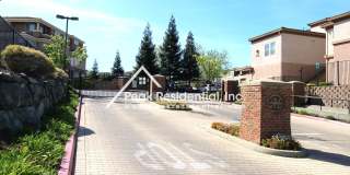 Wonderful 2bd/2ba Folsom Condo with 1 Car Garage! Gallery 1