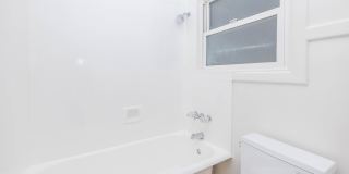 226 Athol Avenue Gallery 12