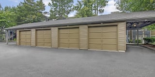 On the Green at Harbour Pointe Gallery 46