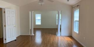 8219 ELECTRIC Avenue Gallery 25