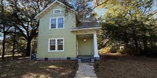 206 5th Street Gallery 1