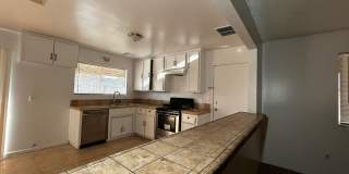 3 Bedroom Home with Solar and 2-Car Garage 3 Bedroom Home with Solar and 2-Car Garage Gallery 6