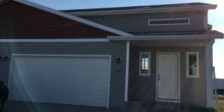 3 Bed 2 Bath Twin Home Gallery 1