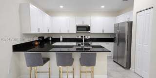323 NE 208th Ter Gallery 3