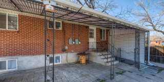 Roomy Sunnyside Duplex with Finished Basement in a Prime Location Gallery 23