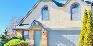 Updated 3bed 2 bath with fenced in yard! Gallery 1