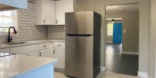 1000 West 53rd Street - Lower Unit Gallery 20