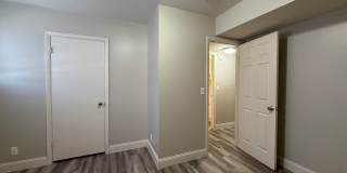 Saint Clair  -  2459 S Gallery 18