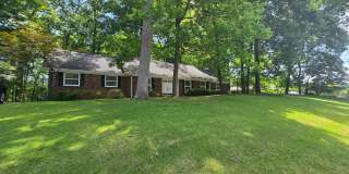 4 Bed/2.5 Bath Brick Home - Kingsport TN Gallery 1
