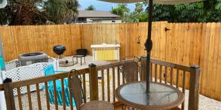 Nokomis Beachy Bungalow (Off Season) Gallery 29