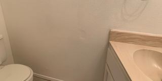 Wonderful 2 bedroom 1.5 bath unit in Chandler Gallery 6