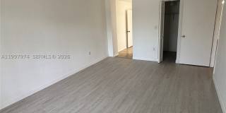 10854 N KENDALL DR Gallery 7