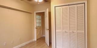 FOR RENT 5 bedroom, 3 bathrooms, 2 car garage home near UF. Gallery 30
