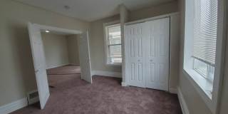 Ginormous 6 Bed Single family home with all Appliances Near Lake Michigan! Gallery 12