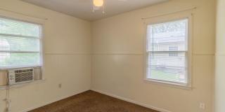 Cozy House With Great Yard Space! Cozy House With Great Yard Space! Gallery 16