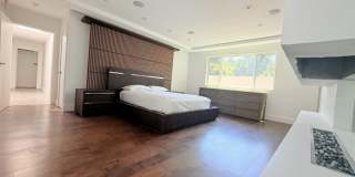 1801 Roscomare Road Gallery 17