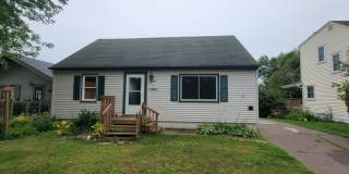 AVAILABLE September - 4 Bed 3 Bath w/ Spacious Back Deck - SHORT TERM LEASE TILL END OF APRIL Gallery 1