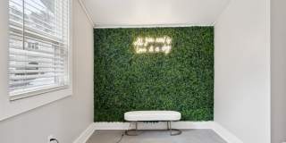 Linkhorn Bay Apartments Gallery 18