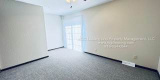 252-258 NW Woods Chapel Rd Gallery 16