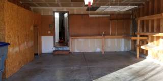 4B/2B Home with Attached Garage in Longmont Ready for June! Gallery 27