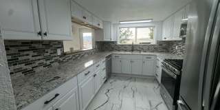 Updated 3 bedroom house Gallery 7