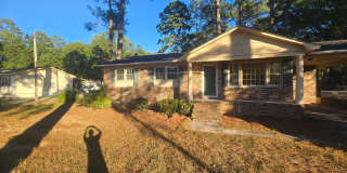 2990 Shadeland Cir 3-bedroom, 2-bathroom brick home Gallery 1