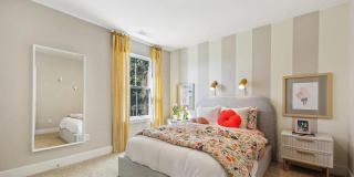 111 CHARING CROSS Drive Gallery 21