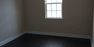 3204-06 Second Street Gallery 7