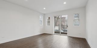 1952 W Ohio Street Gallery 4