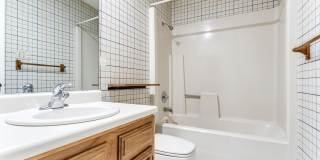 4-BEDROOM IN BLOSSOM PARK Gallery 17